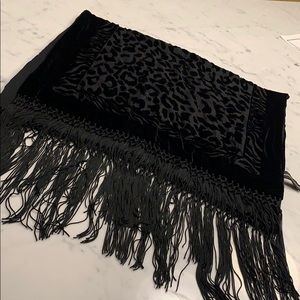 Adrienne Vittadini scarf/shawl